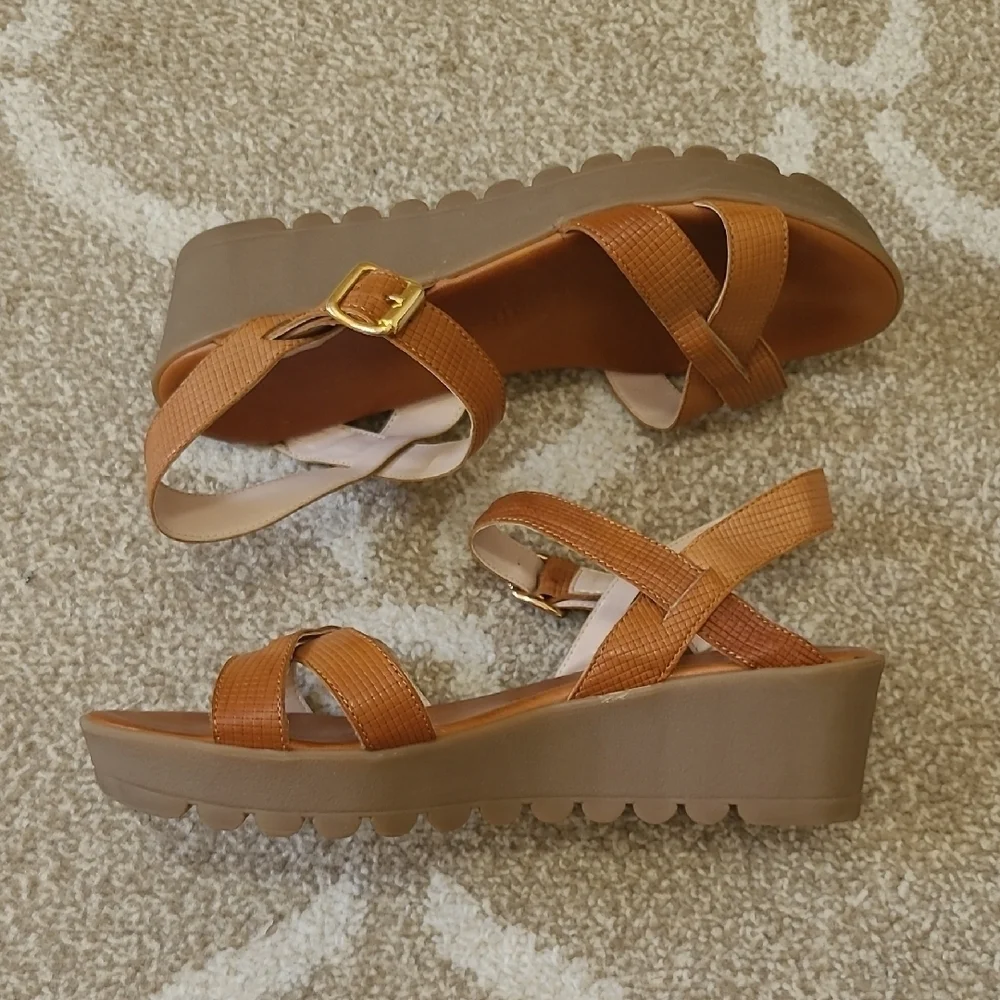 Fratelli Robinson Brown Leather Wedge Sandals, Made in Greece, Size 39 (8 1/2)